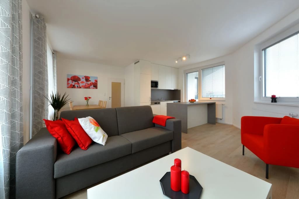CityWest Apartments - photo 3
