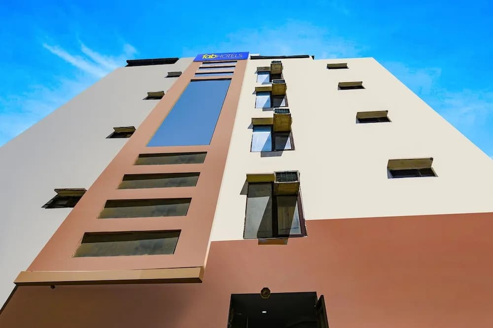 FabHotel PP Residency Tilak Nagar - photo 1