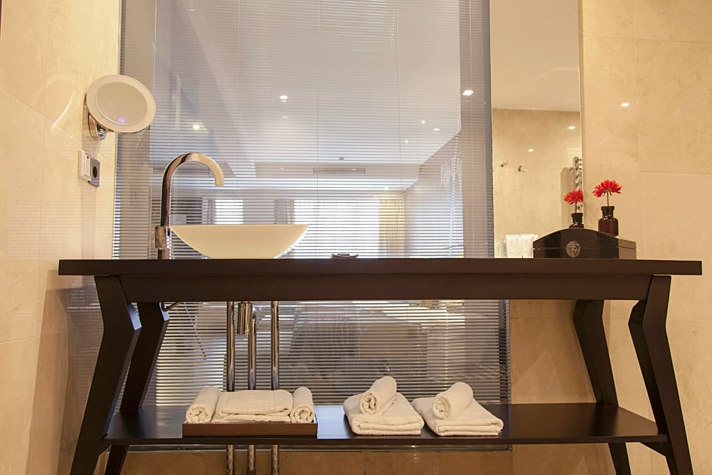 Quentin Boutique Hotel - photo 28