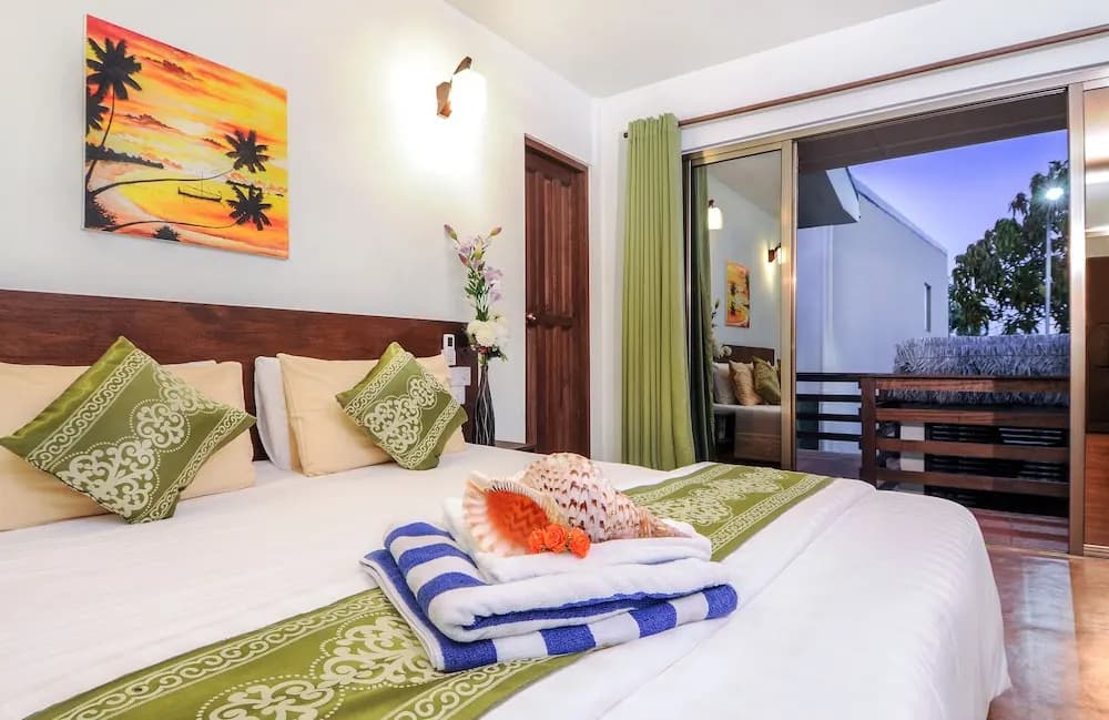 Salt Beach Hotel - photo 4