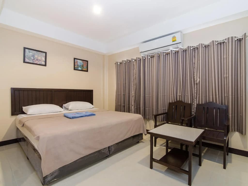 Orient House - photo 3