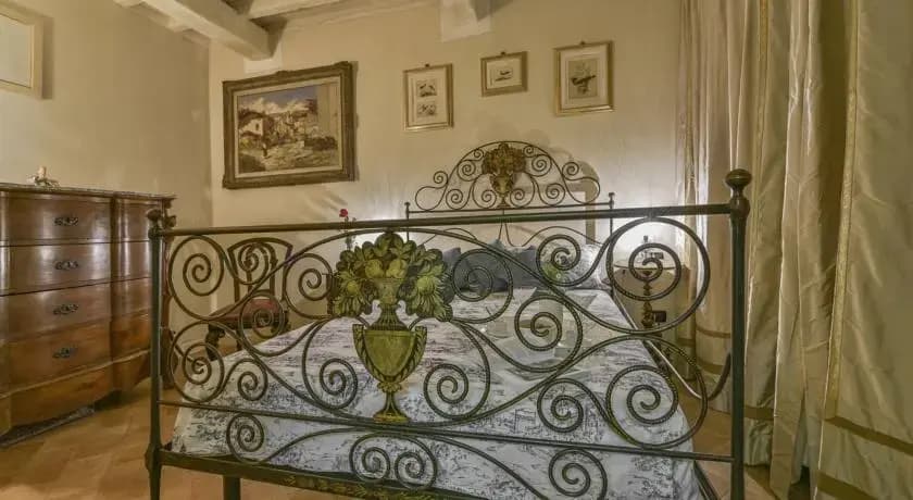 Epoque Halldis Apartment - photo 2