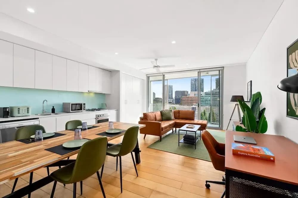 Central Charming 2 Bedrooms With Balcony Aircon - photo 13