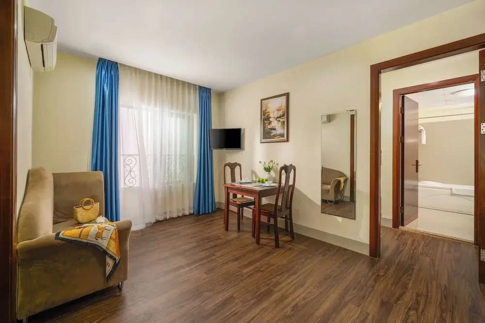 Sea Front Apartment & Spa Da Nang - photo 37