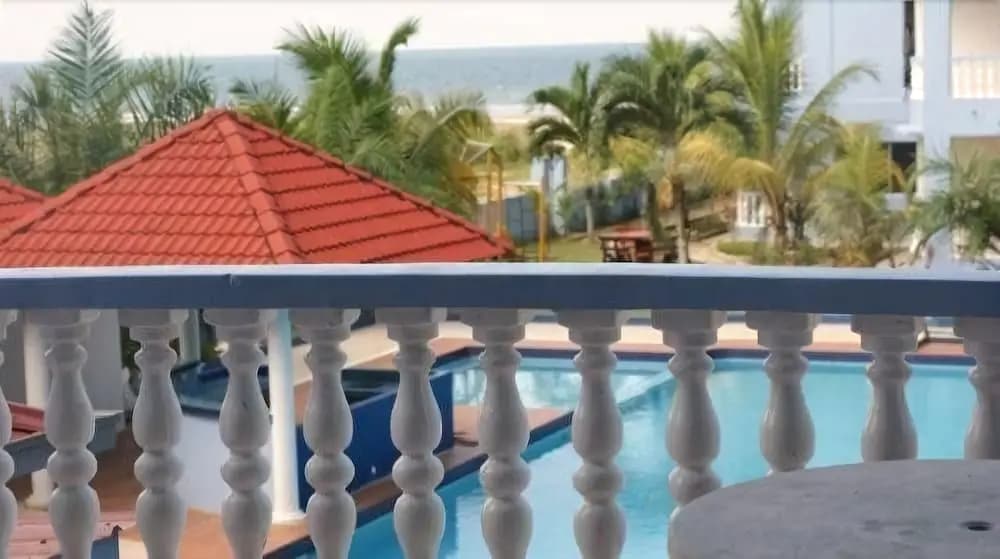 Sanctuary Resort - photo 36