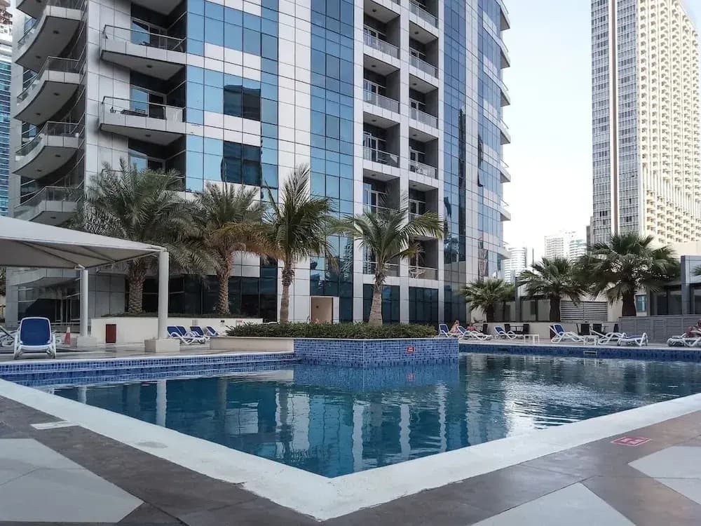 Flashy & Vibrant 1BR Apartment in Dubai Marina! - photo 11
