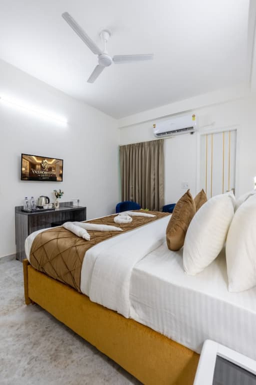 Yashobhoomi Suites near Yashobhoomi Convention Centre - photo 20