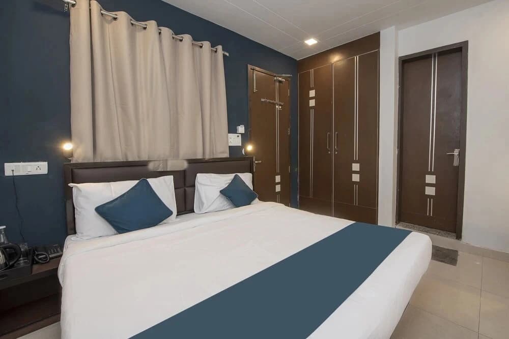 Silver Key Pooth Kalan by OYO Rooms - photo 21