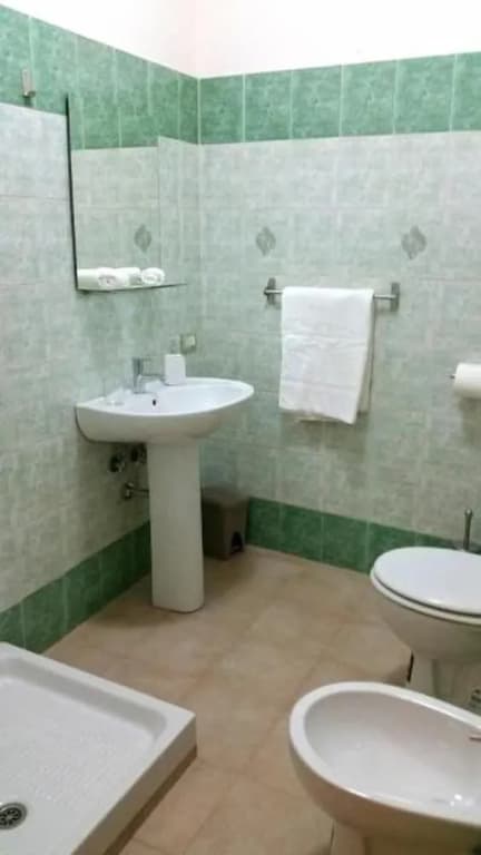 Romulea Guest House - photo 9