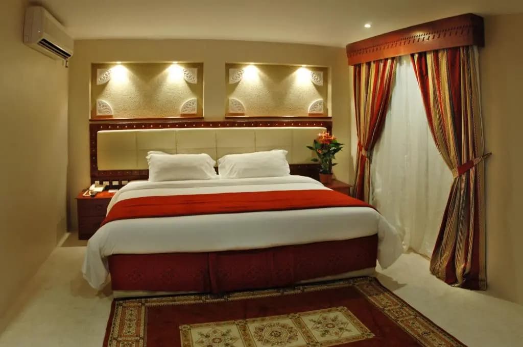 Al Liwan Suites - photo 2