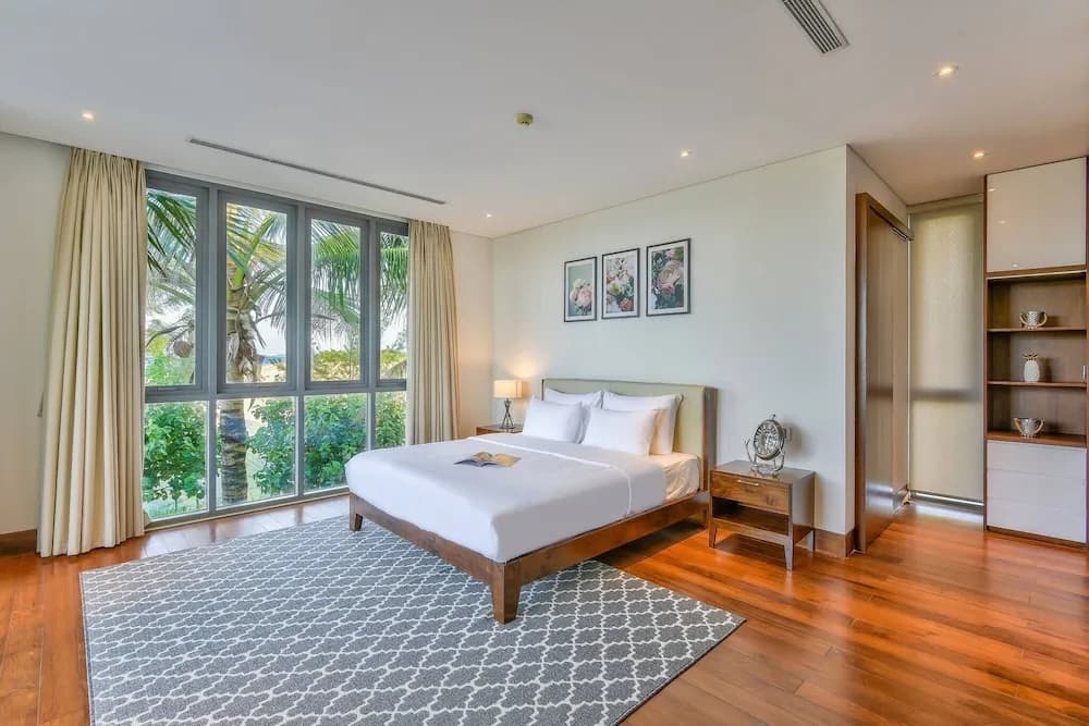 Stunning Beachfront 6br Villa W Largest Pool - photo 30