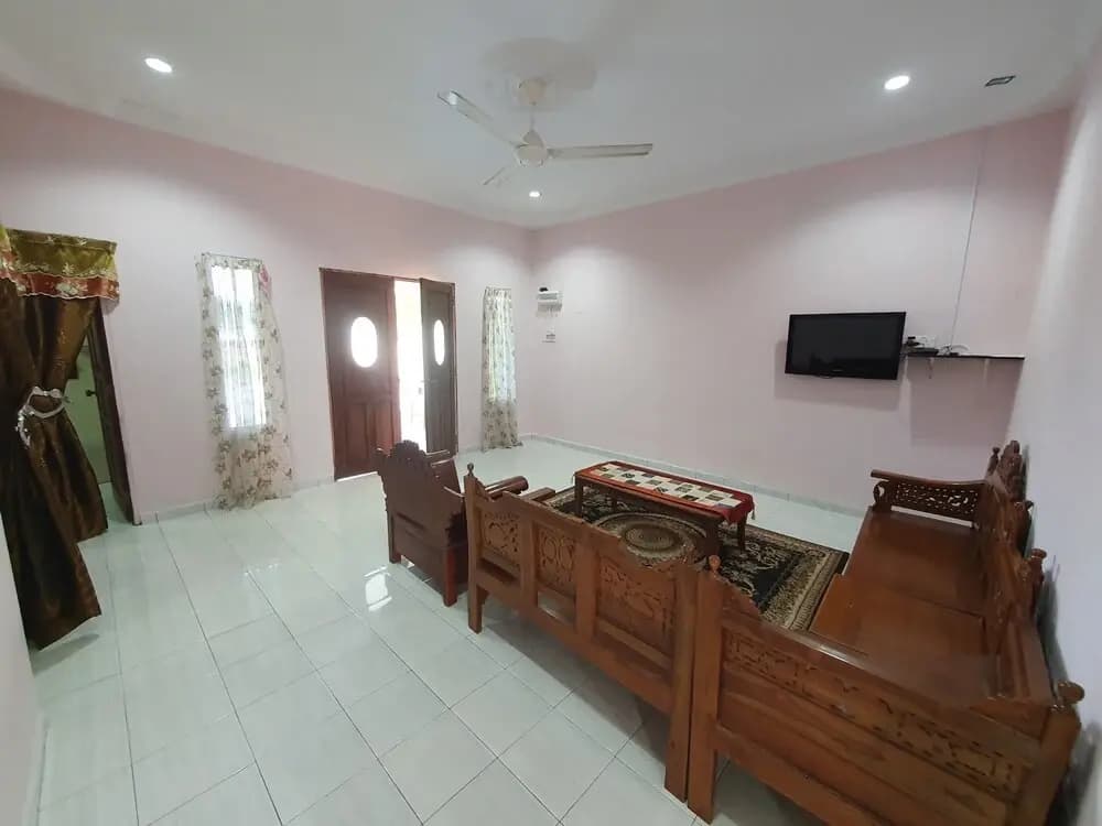 Oyo 90304 Persada Hasra Homestay - photo 3