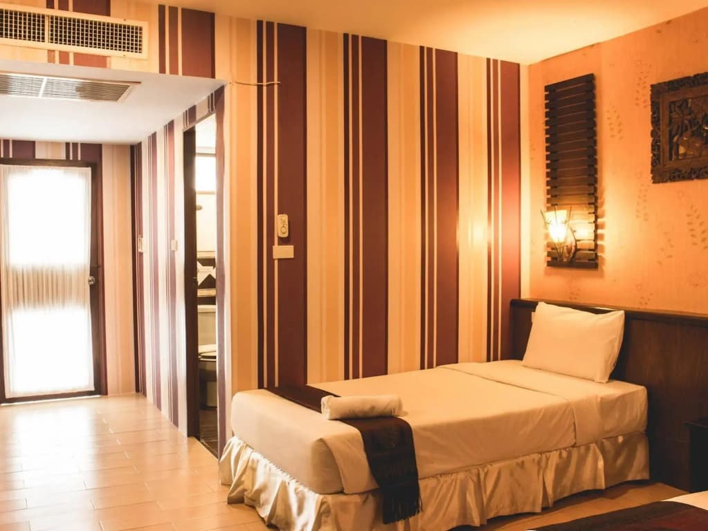 Natural Samui Hotel - photo 4