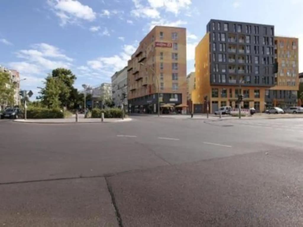 Meininger Berlin Alexanderplatz Hotel  - photo 14