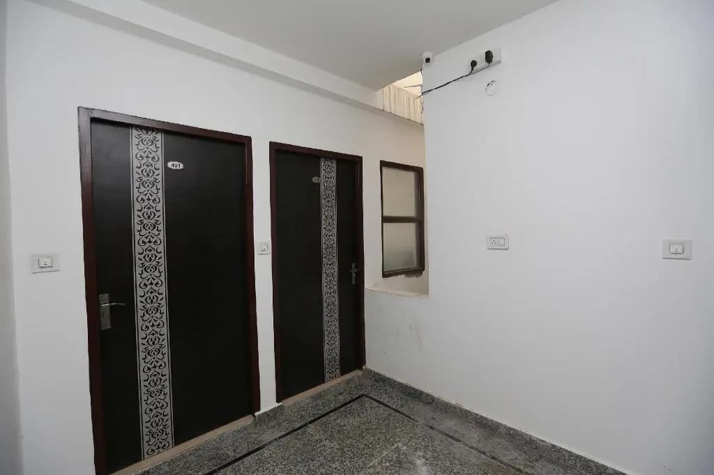 OYO 19718 Hotel Priva - photo 12