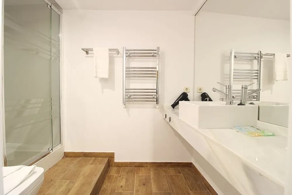 Luminous Apartment in Chueca Allôhousing - photo 4