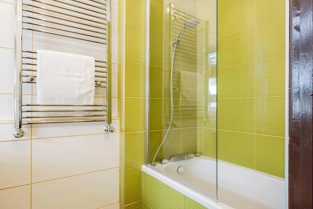 Tower Bridge Apartment - photo 21