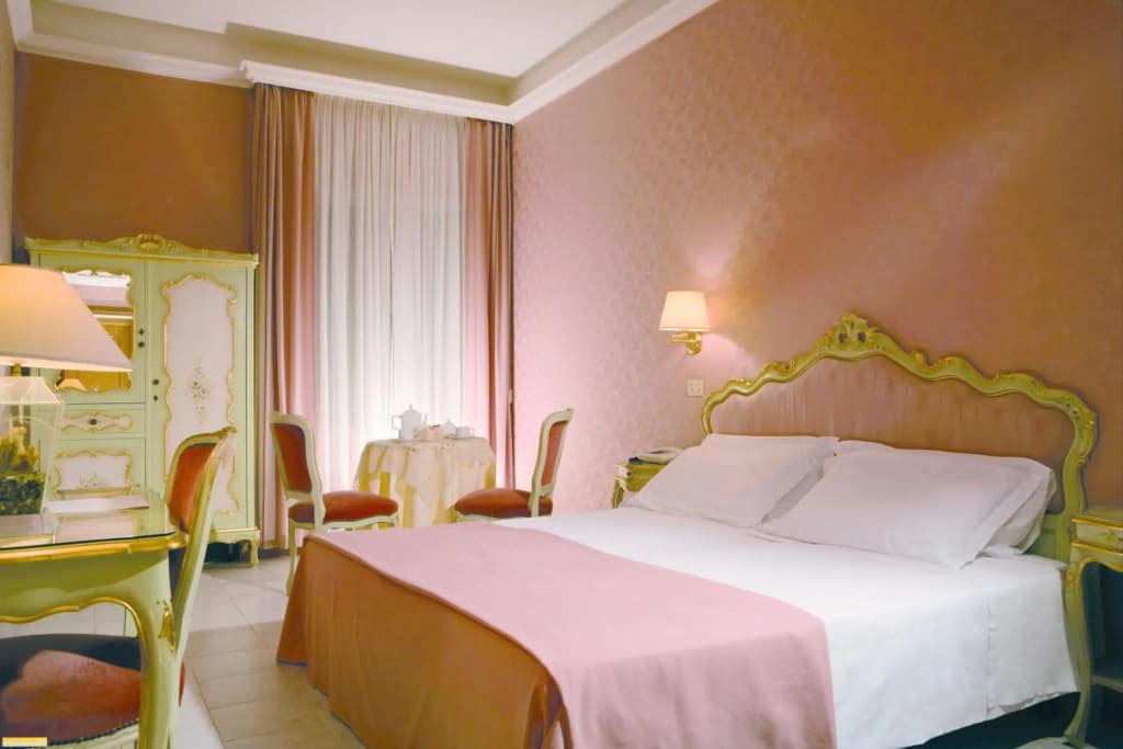 Romulus Hotel - photo 3