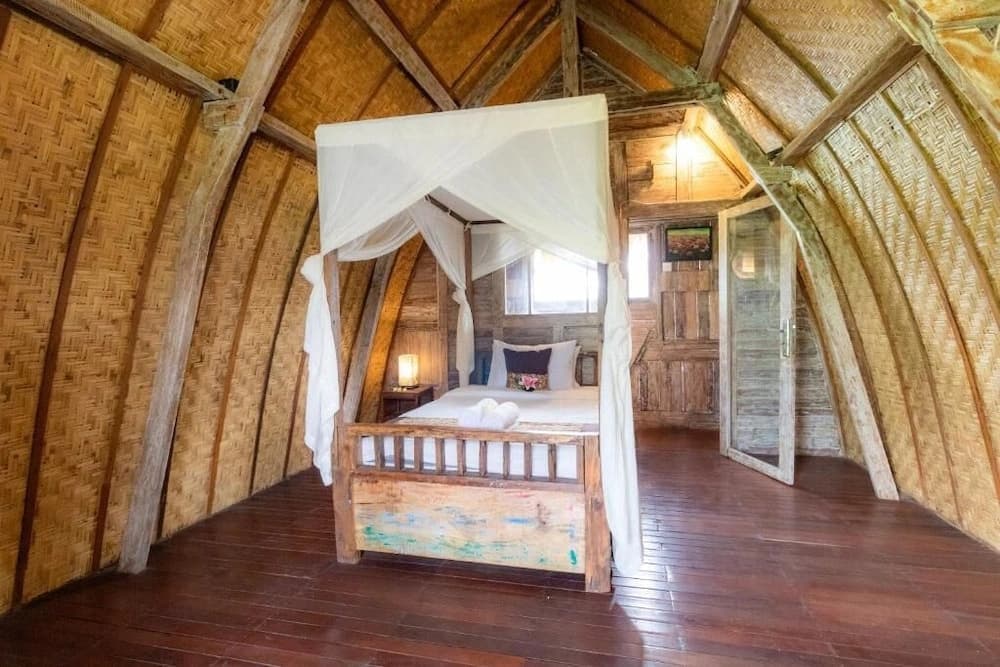 Two Bedroom Bungalow - photo 1