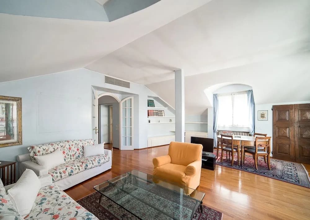 HbHall - Duomo Suite 7 Apartment - photo 14