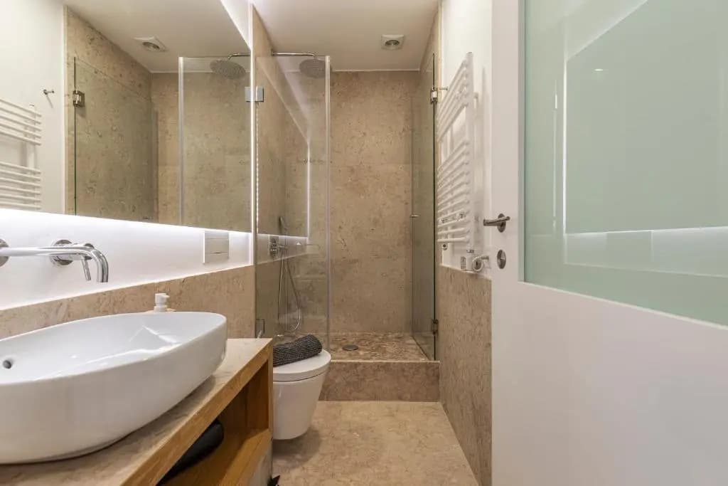 Upscale & Trendy flat in the Center - photo 7