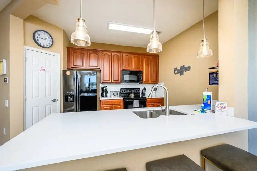 Beautiful Modern Condo, Near the Parks! 3021 - photo 31