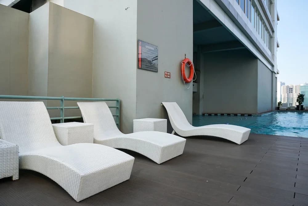 Elegant And Comfort 2Br Apartment At Fx Residence - photo 12