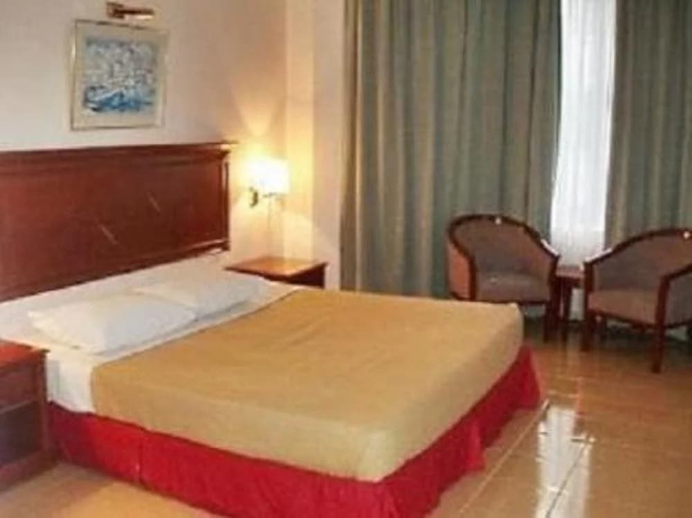 Blue Bay Resort - photo 2