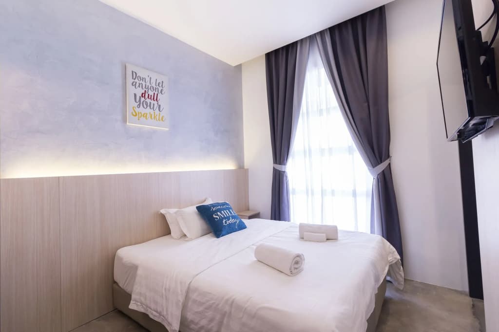 iO Hotel - photo 3