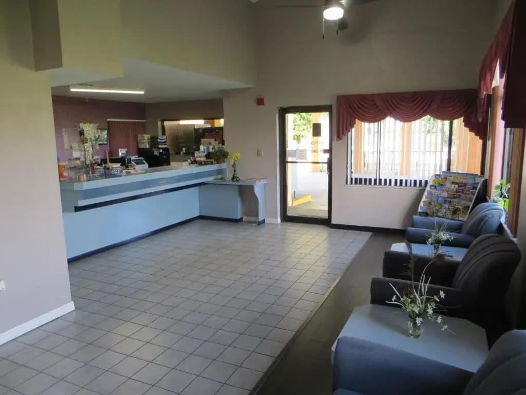 Budget Inn - Orlando - photo 4