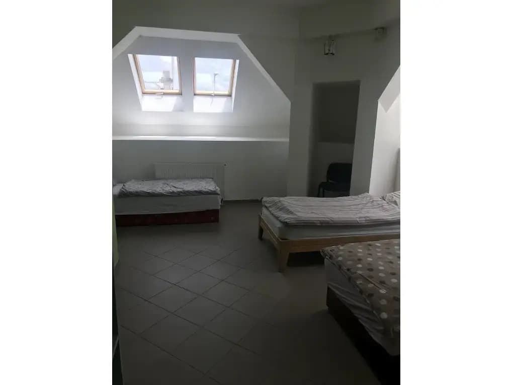 Konvoj szálló - photo 4