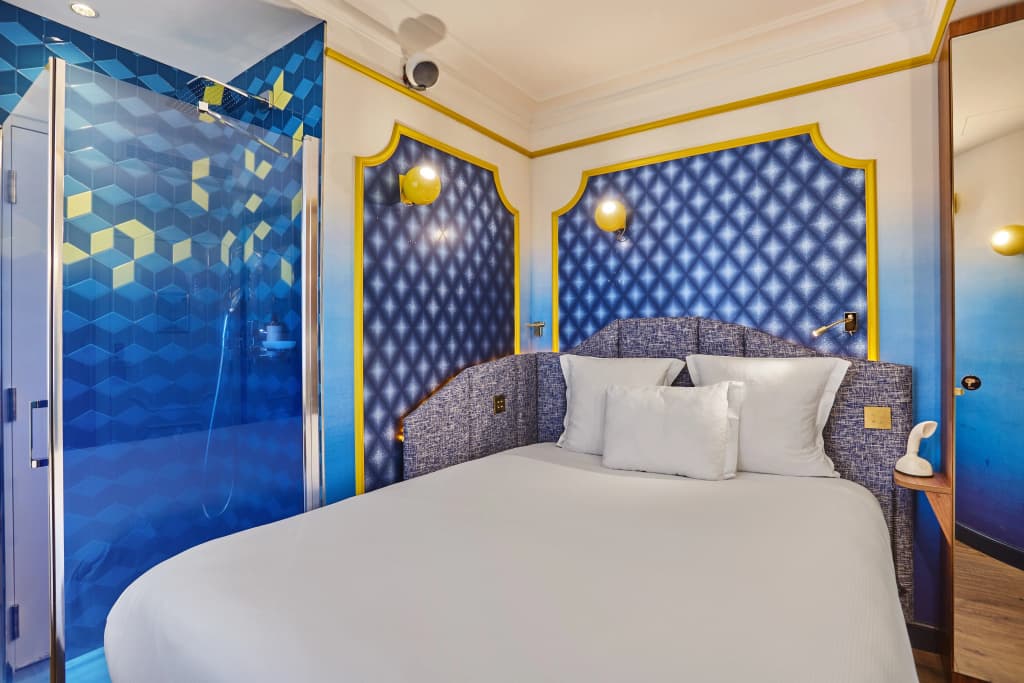 Idol Hotel - photo 2