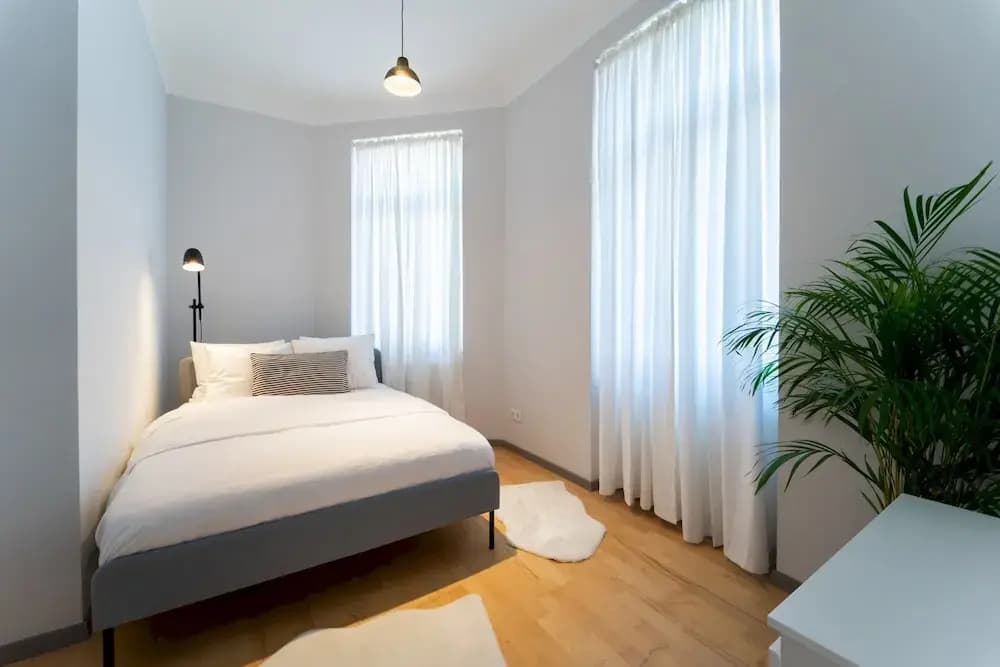 Beautiful and Sunny 2bdr Apartment - photo 6