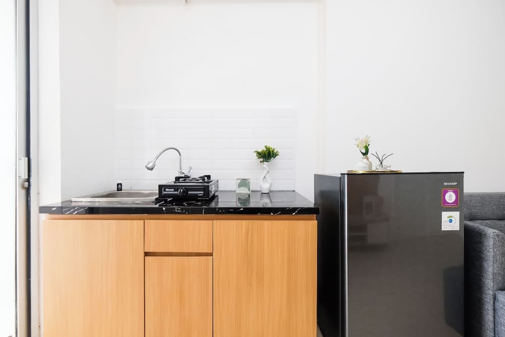 Cozy White 2Br At Bassura City Apartment - photo 16