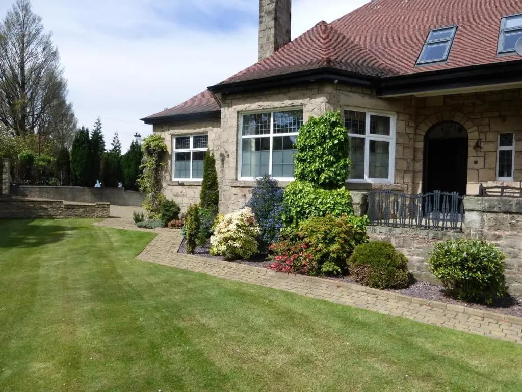 The Cairn Residence - main photo