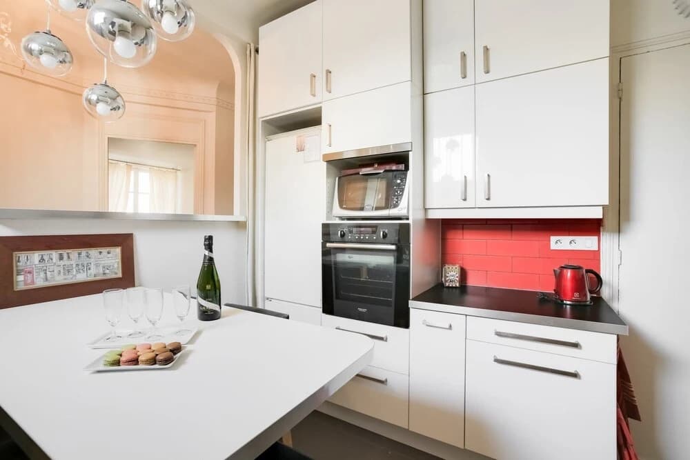 Amazing 2BR Flat Near Passy Village - photo 14