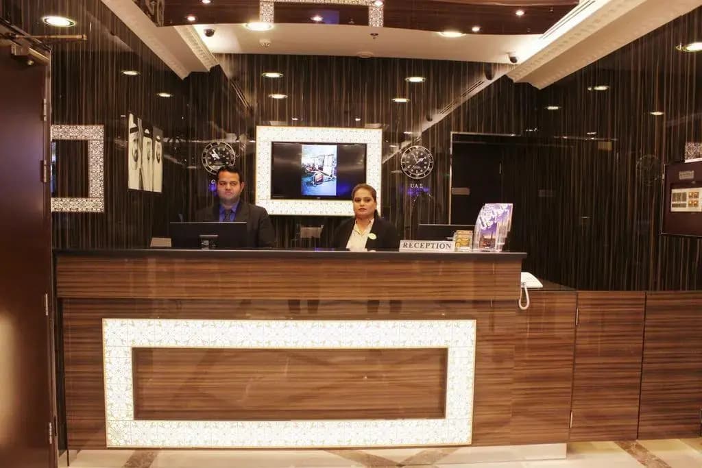 Montreal Naif Hotel - photo 16