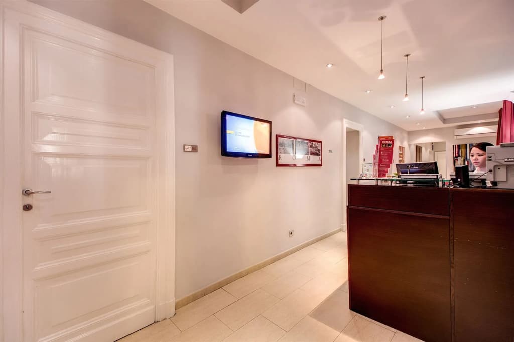 Target Inn Rome - photo 11