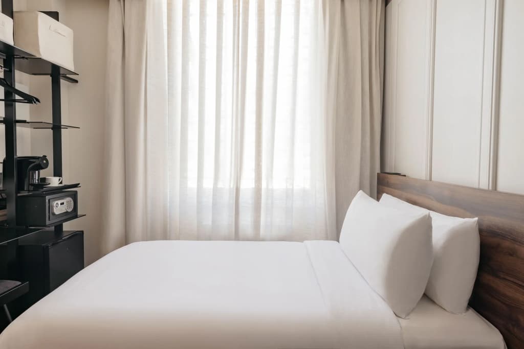 The Caesar Hotel - photo 10