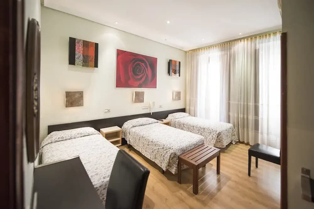 Hostal La Plata - photo 6