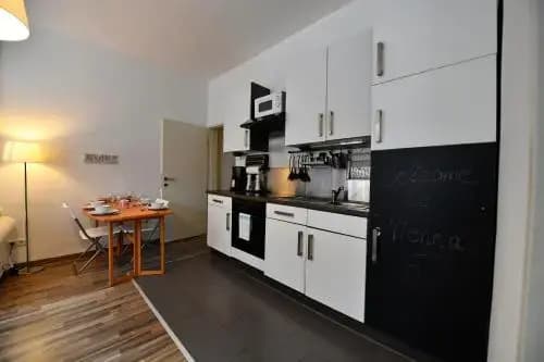 GOOD(wo)MAN'S HOME I - photo 15