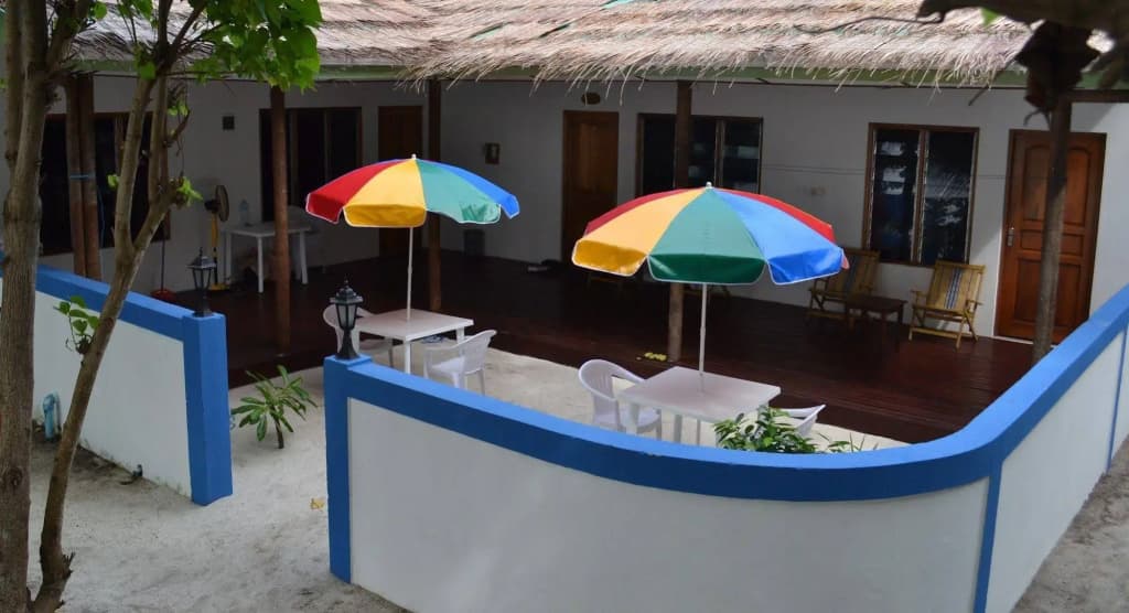 Fulidhoo Laperla Guest House - photo 24