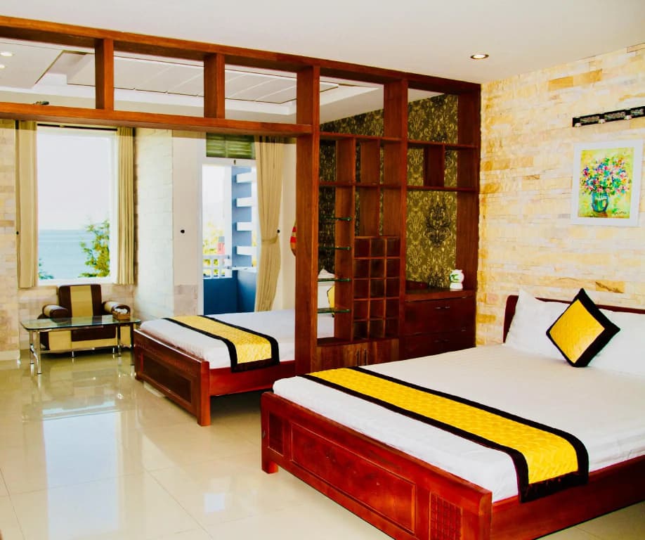 Whale Hotel - photo 3