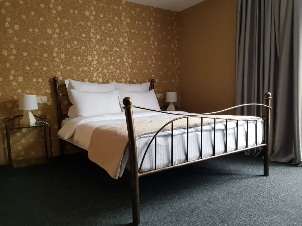 Redline Hotel - photo 5