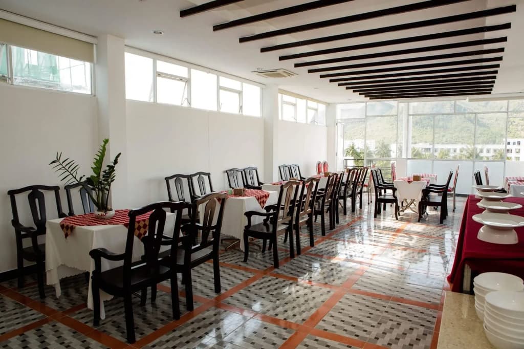Emerald Hotel - photo 10