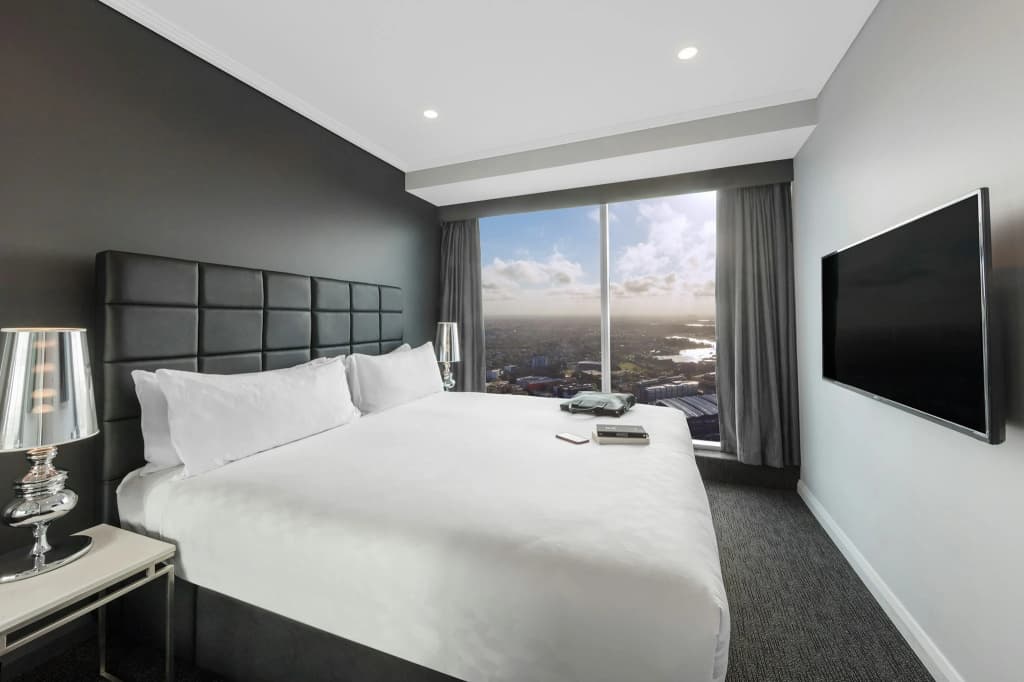 Meriton Suites World Tower - photo 32