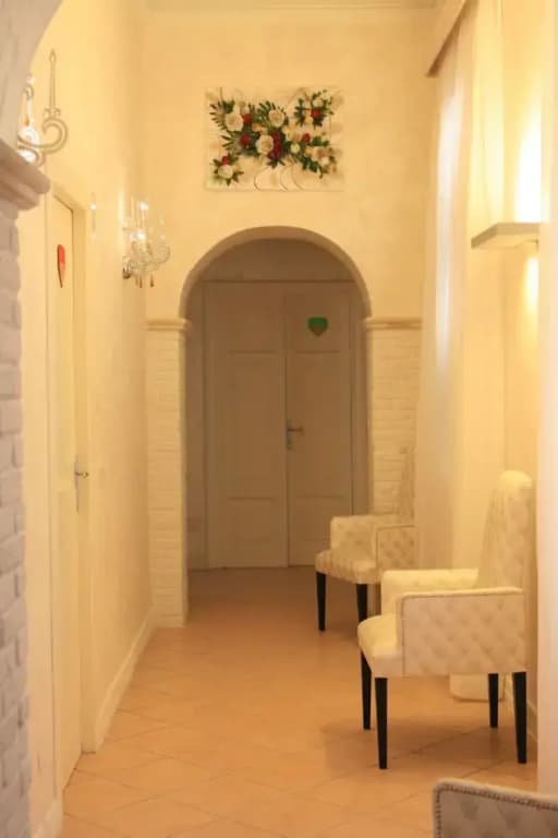 Crystal Rhome Guest House - photo 11