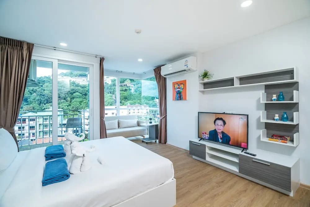 Ozone Condo by Lofty - photo 3