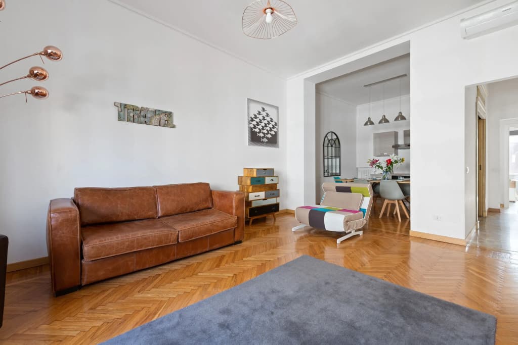 Roomy Apartment Duomo & San Babila - photo 9