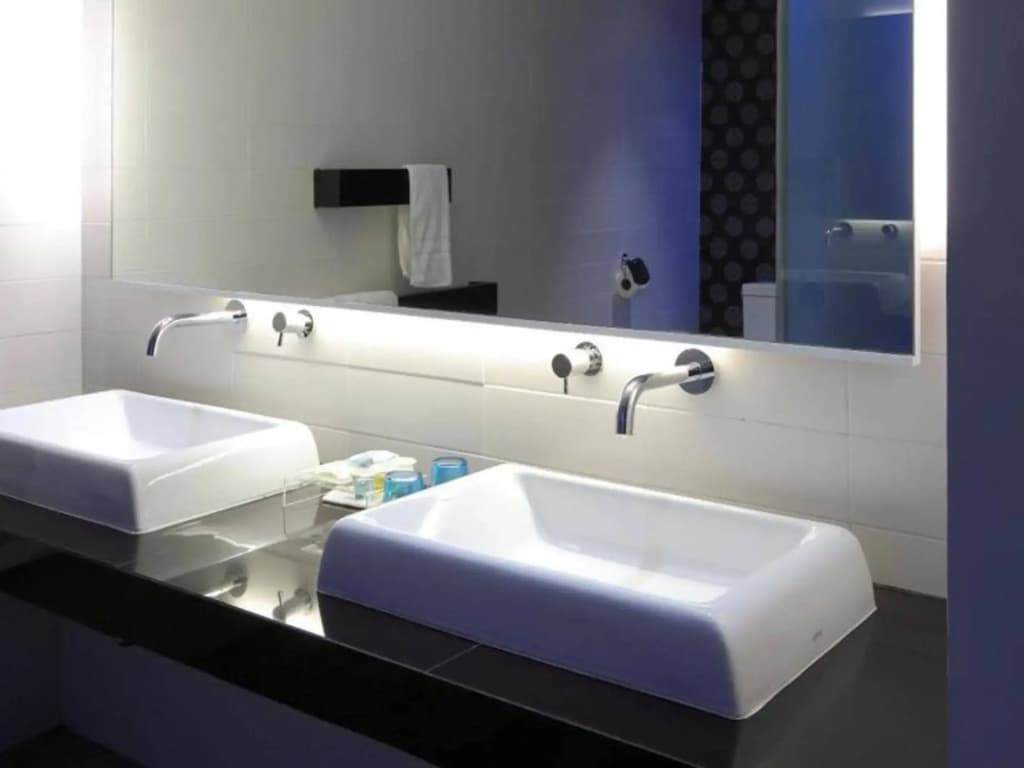 Bangkok Inter Place Hotel - photo 11